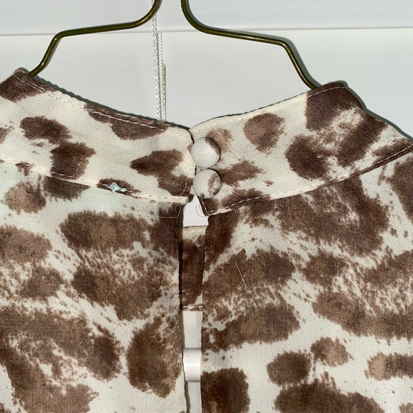 KARLIE Cheetah Print Top - Picture 3 of 5